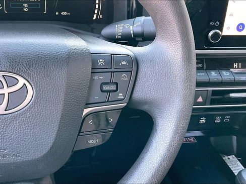 Used 2025 Toyota Camry LE image 23