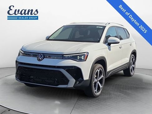 New 2025 Volkswagen Taos SEL AWD/4WD image 1
