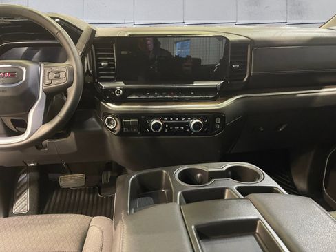 Certified 2025 GMC Sierra 1500 Elevation AWD/4WD image 11