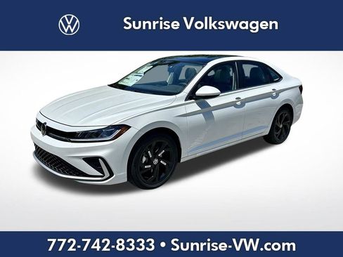 New 2026 Volkswagen Jetta SE FWD image 1