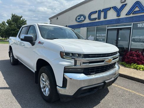Used 2021 Chevrolet Silverado 1500 LT w/ Z71 Off-Road Package AWD/4WD image 2