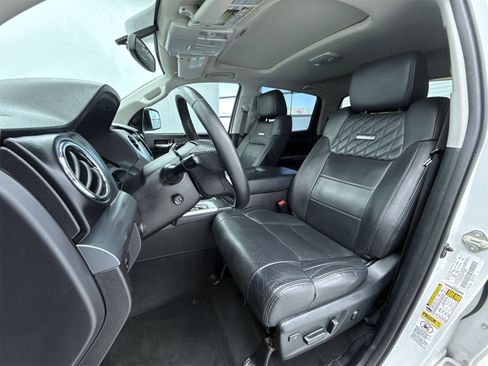 Used 2015 Toyota Tundra Platinum image 10