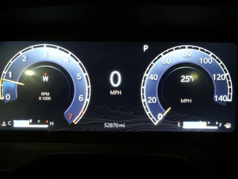 Used 2024 Jeep Grand Cherokee L Limited w/ Luxury Tech Group II image 16