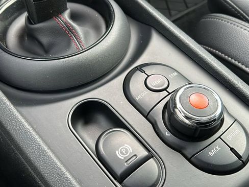 Used 2020 MINI Cooper Clubman S w/ Storage Package image 19