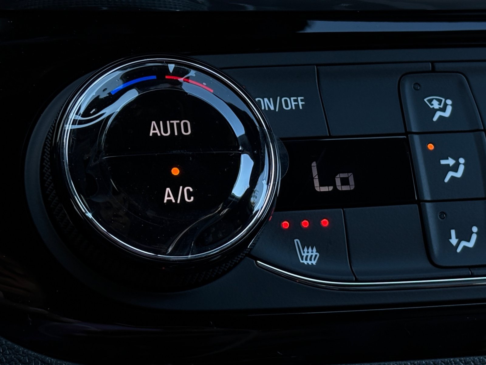New 2026 Buick Envista Sport Touring w/ Convenience I Package FWD image 26