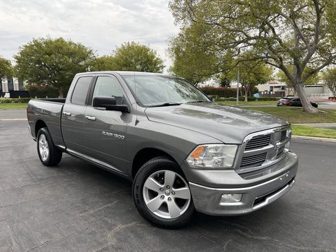 Used 2011 RAM 1500 Big Horn image 3