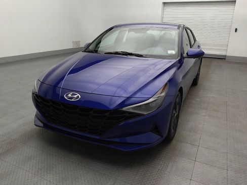 Used 2022 Hyundai Elantra SEL w/ Cargo Package image 15