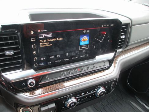 Certified 2025 GMC Sierra 3500 SLE w/ SLE Value Package image 27