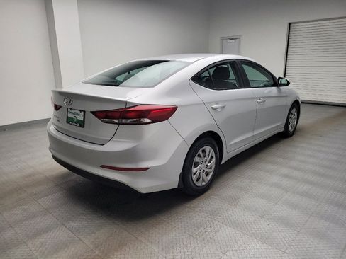 Used 2018 Hyundai Elantra SE FWD image 9