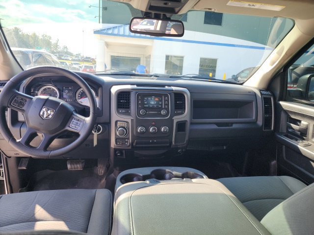 Used 2015 RAM 1500 Express AWD/4WD image 40