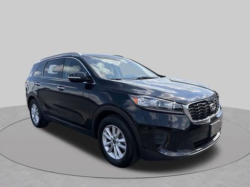 Used 2019 Kia Sorento FWD w/ LX Convenience Package image 3