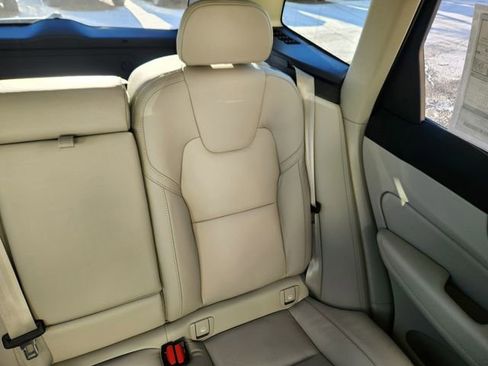 New 2026 Volvo XC60 B5 Ultra w/ Protection Package Premier AWD/4WD image 13