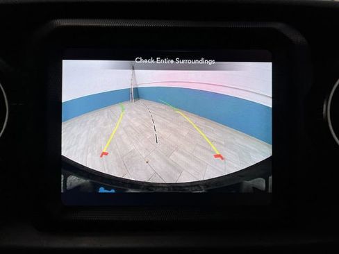 Used 2023 Jeep Wrangler Unlimited Sahara w/ Cold Weather Group image 10