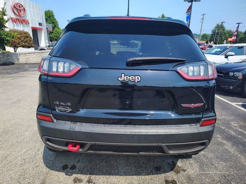 Used 2022 Jeep Cherokee Trailhawk w/ Premium Leather Package AWD/4WD image 5