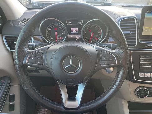 Used 2017 Mercedes-Benz GLS 550 4MATIC image 27