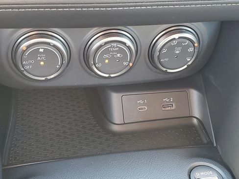 Certified 2024 Nissan Z Performance w/ Floor Mat Package image 23