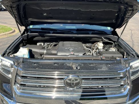 Used 2018 Toyota Tundra Platinum AWD/4WD image 17