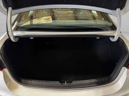 Used 2023 Kia K5 GT-Line image 42