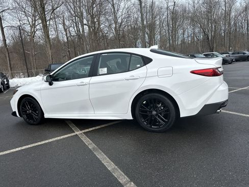 New 2026 Toyota Camry SE image 15