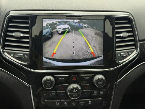 Used 2021 Jeep Grand Cherokee Trailhawk image 26