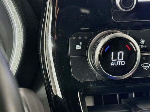 Certified 2025 Toyota Highlander XSE AWD/4WD image 8