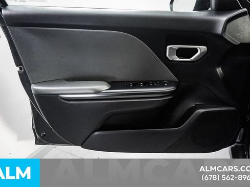 Used 2025 Kia K4 FWD image 45