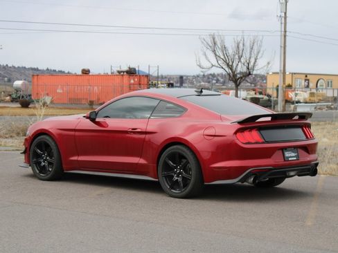 Used 2020 Ford Mustang Coupe w/ Equipment Group 101A image 3
