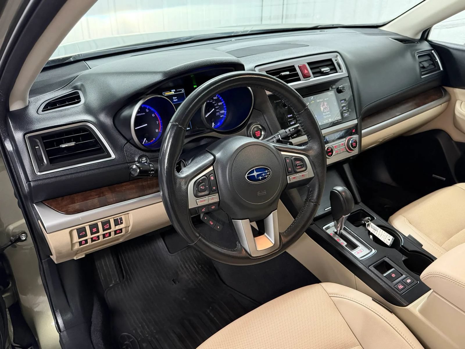 Used 2017 Subaru Outback 2.5i Limited AWD/4WD image 15