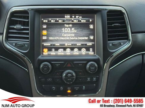 Used 2017 Jeep Grand Cherokee Limited AWD/4WD image 35