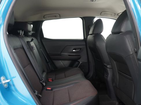 Used 2025 Nissan Kicks SR image 13