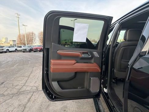 Used 2024 GMC Sierra 1500 Denali Ultimate image 26