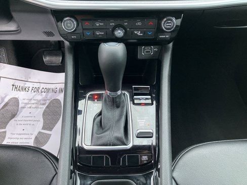 Certified 2025 Jeep Compass Limited image 17