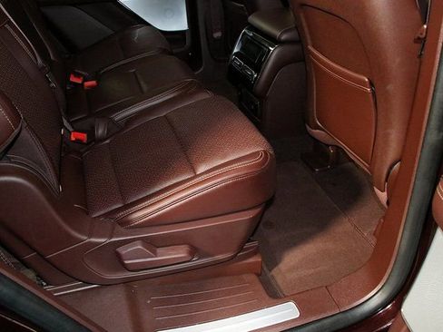 Used 2023 Lincoln Aviator Black Label w/ Class IV Trailer Tow Package image 34