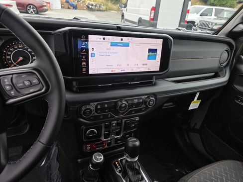 New 2026 Jeep Gladiator Mojave AWD/4WD image 10