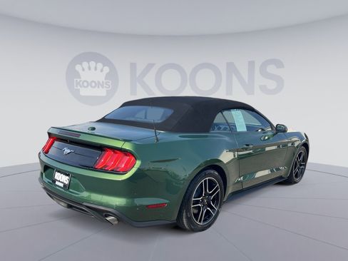 Used 2023 Ford Mustang Premium image 7