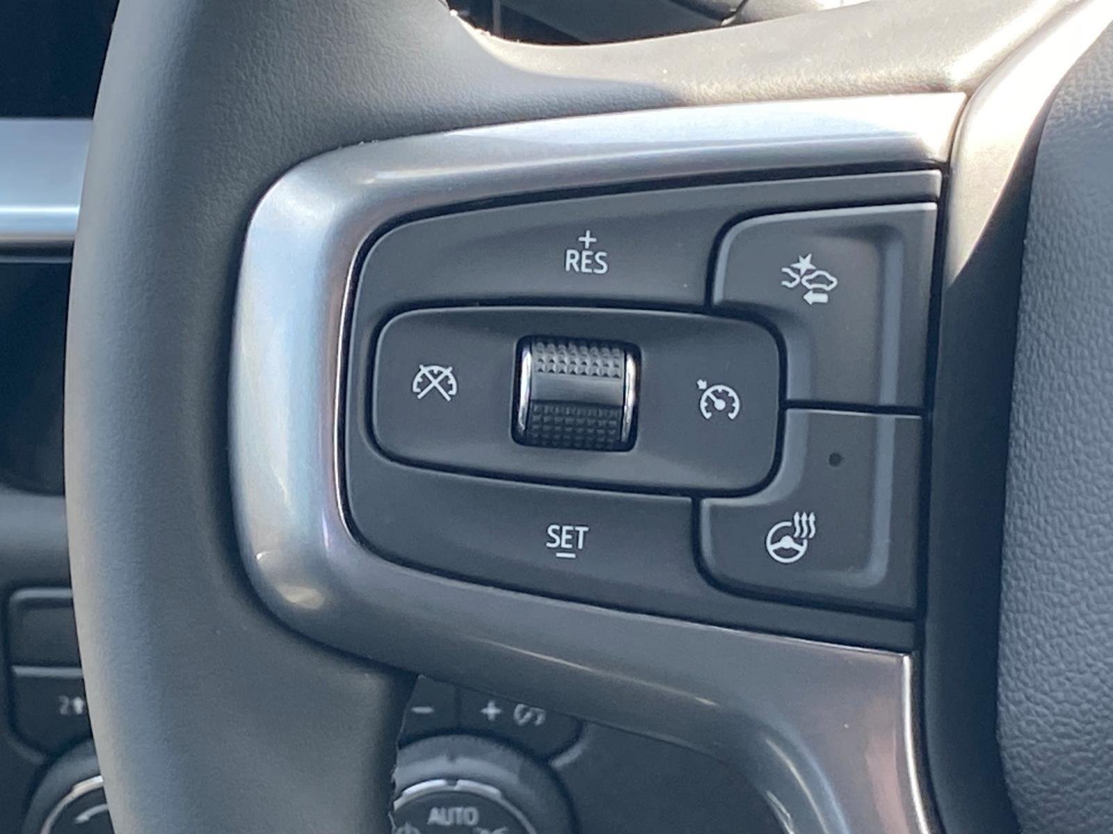 New 2026 Chevrolet Silverado 1500 RST w/ LPO, Dark Essentials Package AWD/4WD image 6