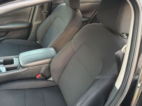 Used 2024 Nissan Sentra S FWD image 28