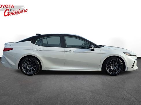 Used 2025 Toyota Camry XSE image 4