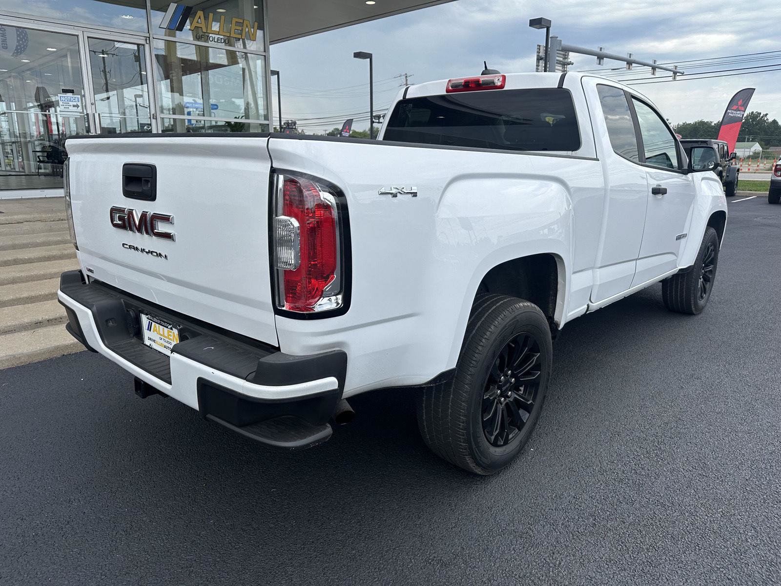 Used 2022 GMC Canyon Elevation Standard w/ Convenience Package AWD/4WD image 13
