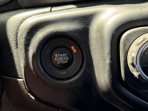 Used 2023 Jeep Wrangler Sport AWD/4WD image 19