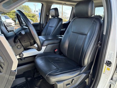 Used 2018 Ford F150 Lariat w/ Equipment Group 502A Luxury image 21