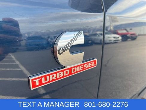Used 2024 RAM 3500 Tradesman w/ Chrome Appearance Group AWD/4WD image 11