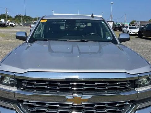 Used 2017 Chevrolet Silverado 1500 LTZ w/ Sport Package AWD/4WD image 18