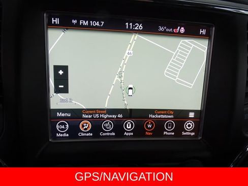 Used 2018 Jeep Grand Cherokee Altitude image 16