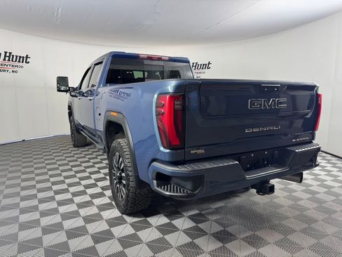 Used 2024 GMC Sierra 2500 Denali Ultimate image 10
