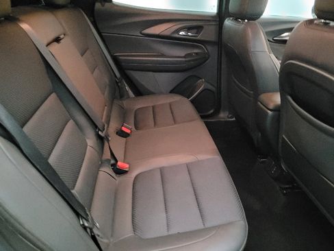 Used 2021 Chevrolet TrailBlazer RS w/ Convenience Package FWD image 19