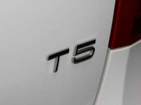 Used 2018 Volvo S60 T5 Dynamic w/ Vision Package image 6