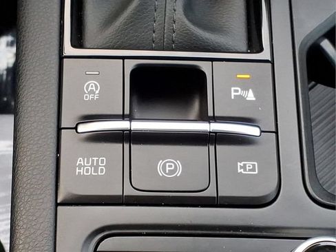 Used 2025 Kia K5 LXS FWD image 22