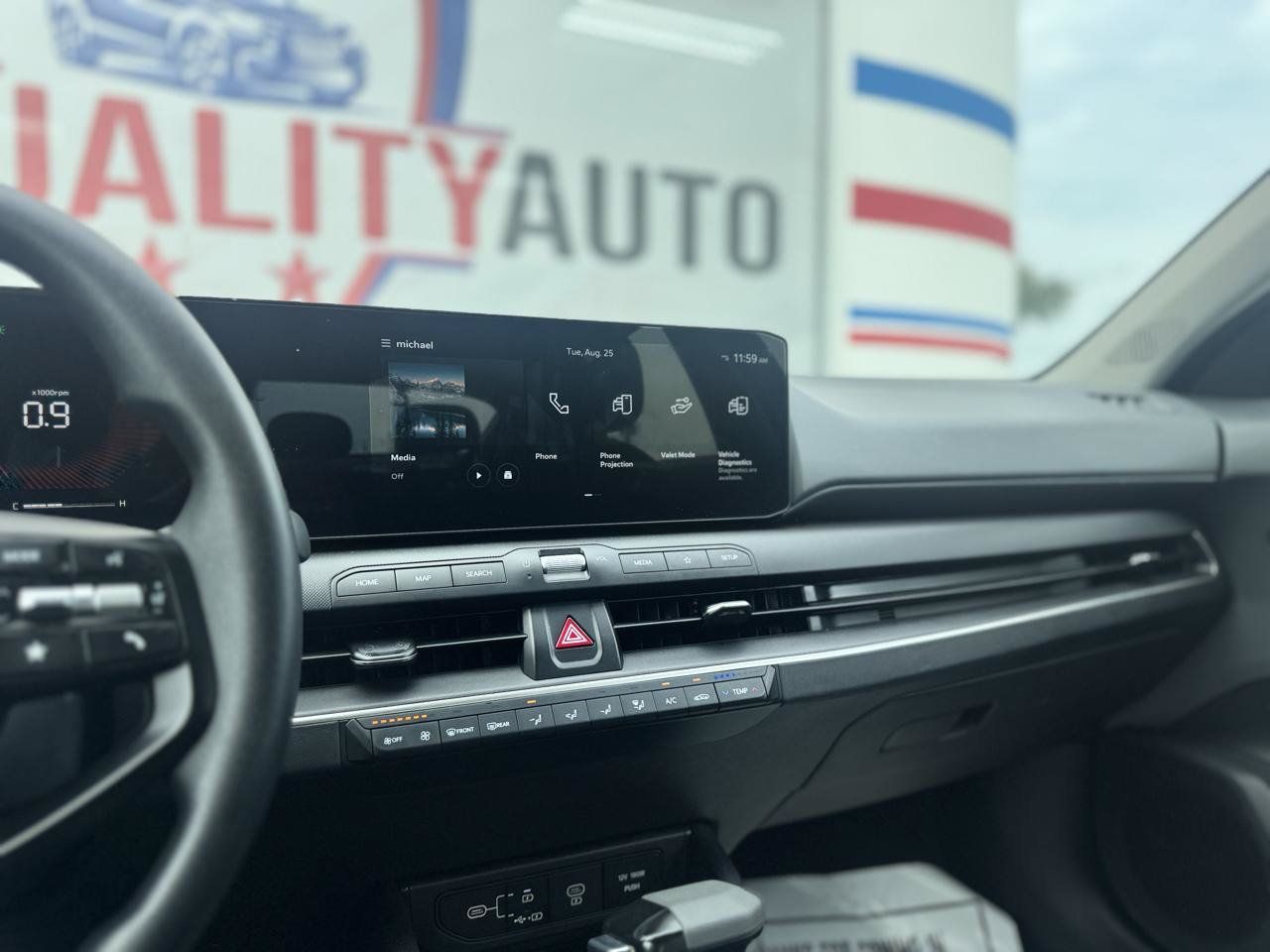Used 2025 Kia K4 FWD image 47