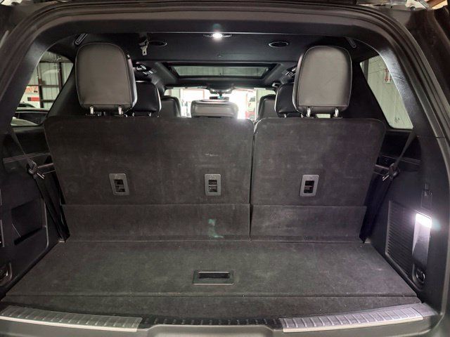 Used 2022 Lincoln Navigator Reserve AWD/4WD image 7